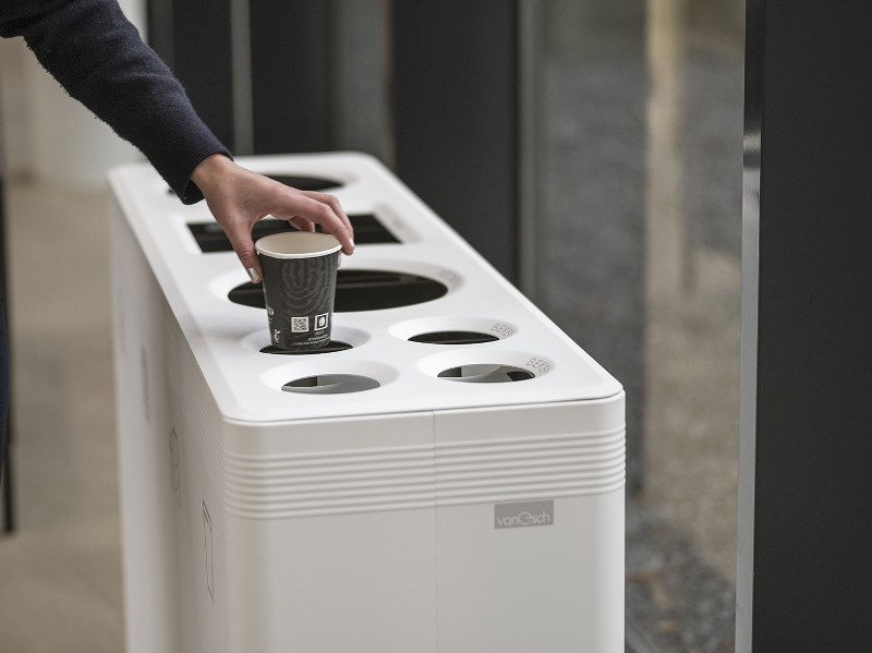 list: Van Esch|Functionals Set van 4 wielen tbv Van Esch afvalscheidingssysteem Ditch